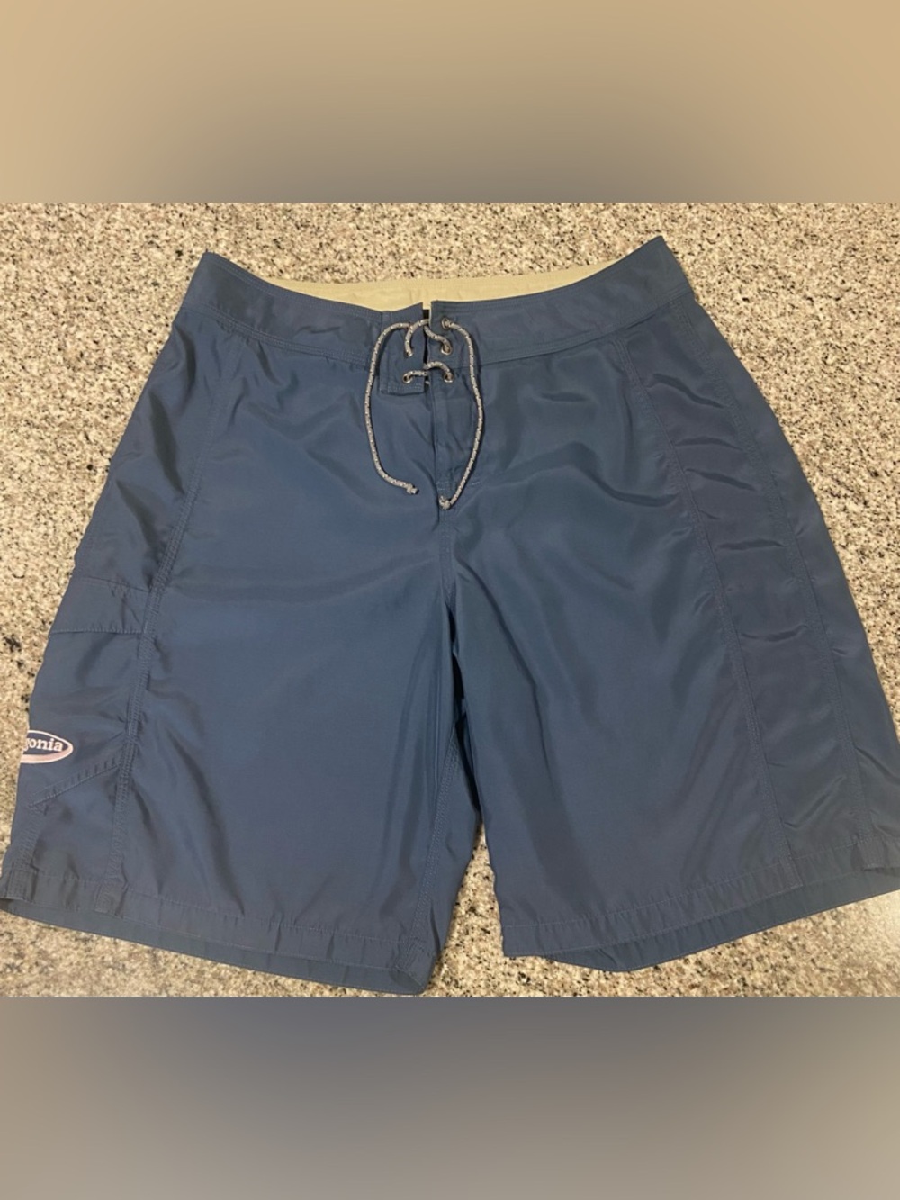 Patagonia Wavefarer Vintage Board Shorts Size 33